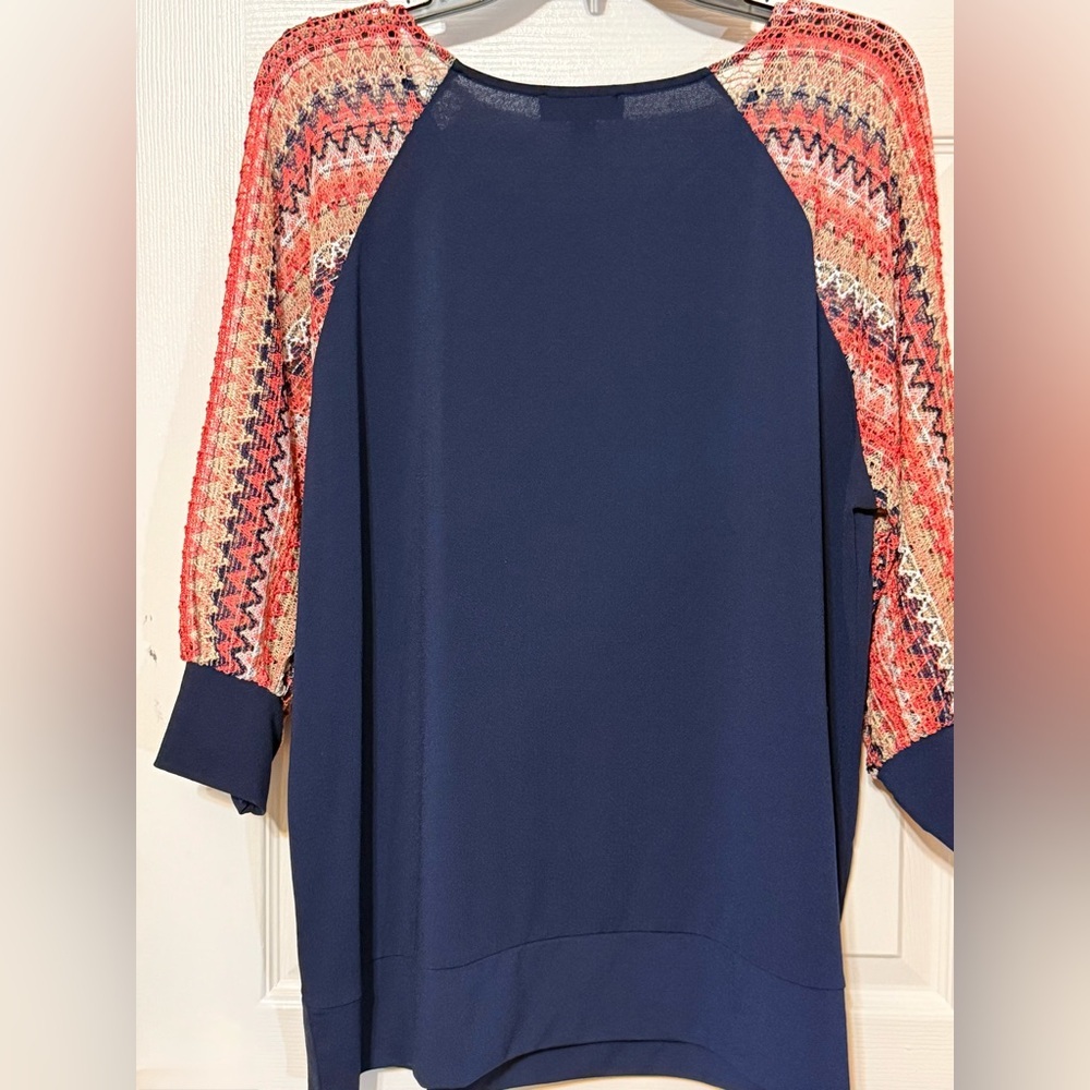 Melissa Paige Woman 1X Navy Blouse Multicolor Crochet Lace Sleeves - Picture 3 of 7
